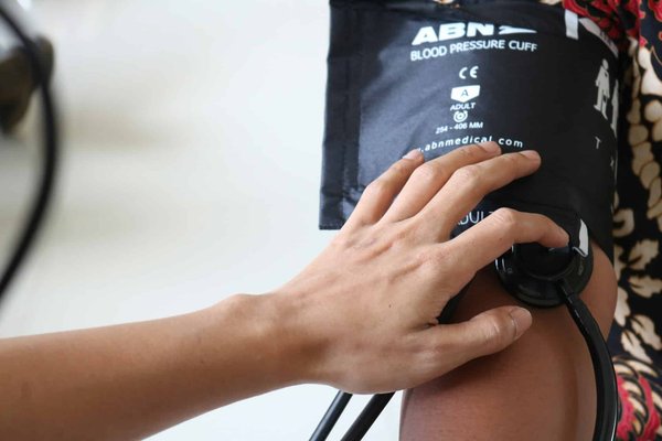 Quelles sont les meilleures pratiques pour les entreprises de services de santé pour utiliser les données clients de manière éthique ?